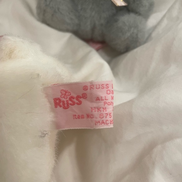 Vintage Russ Berrie Plush Bunny Trio - Brown, White, and Gray pristine 4” (3) - Picture 6 of 8